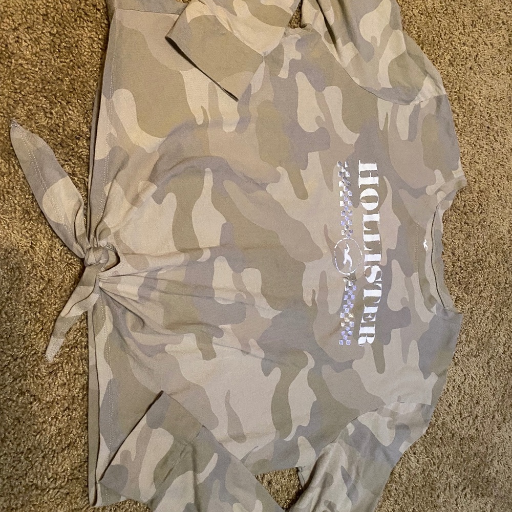 Hollister crop top